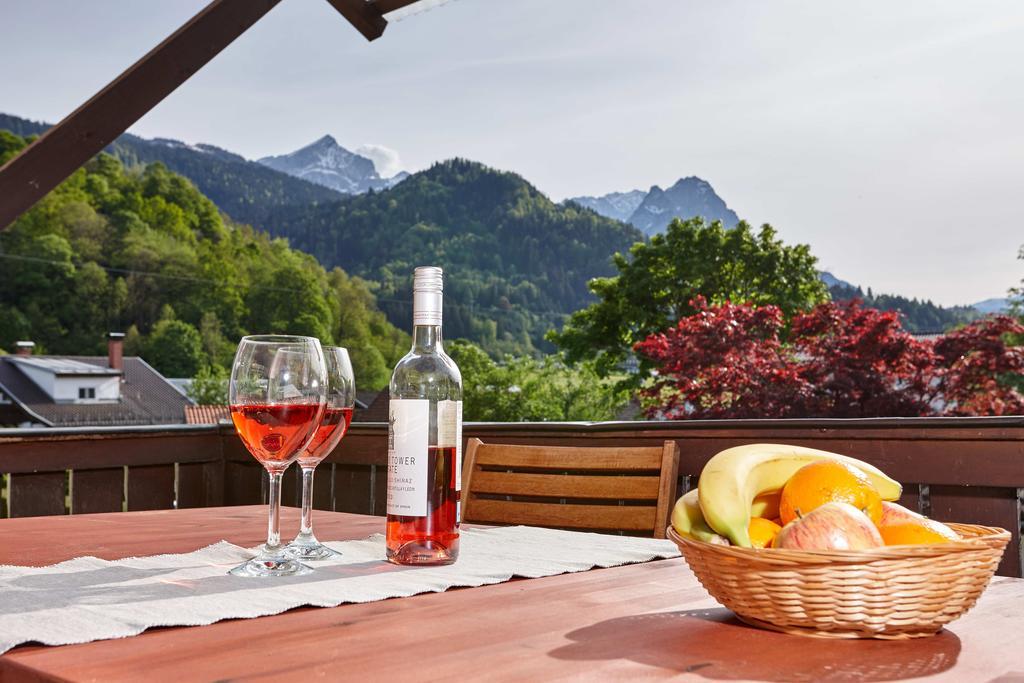 Apartment Sir George Garmisch-Partenkirchen Oda fotoğraf